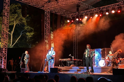 Rock müziğin efsane ismi İzmir’de sahne aldı