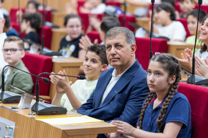 Çocuklar İzmir’in yönetiminde söz sahibi
