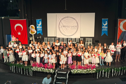 Soprano Sanat Akademisi'nden Görkemli Yıl Sonu Gösterisi