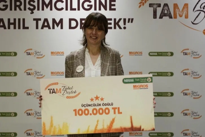 Atık durumdaki meyveleri hammaddeye dönüştürdü