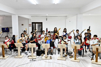 Antalya Muratpaşa'da Değirmenönü’nde gitarın dört hali