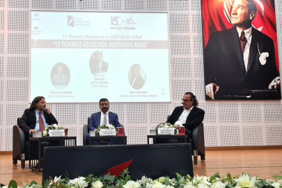 Türk Medyasının Demokrasi Sınavı İKÇÜ Panelinde Değerlendirildi