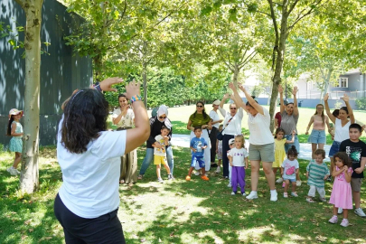 İstanbul Beylikdüzü'nde anne ve çocuklar tatil arasında