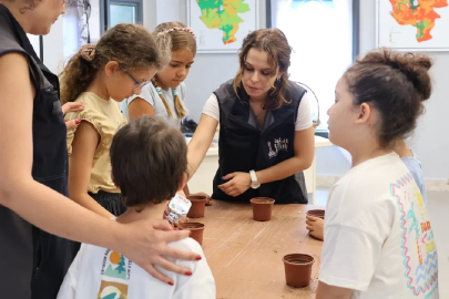  Efes Tarlası Yaşam Köyü'nde çocuklar toprakla buluştu
