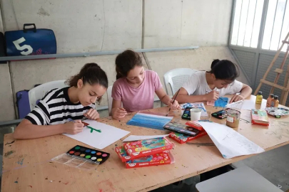 Hatay'da eğitim çalışmaları hız kesmiyor