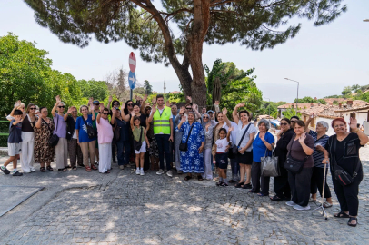 Kültür gezileriyle İzmir’i keşfettiler